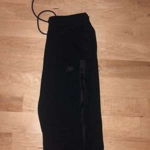 Women’s tech fleece Nike joggers